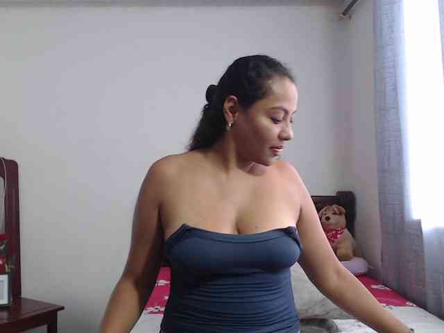 RominaKlein webcam