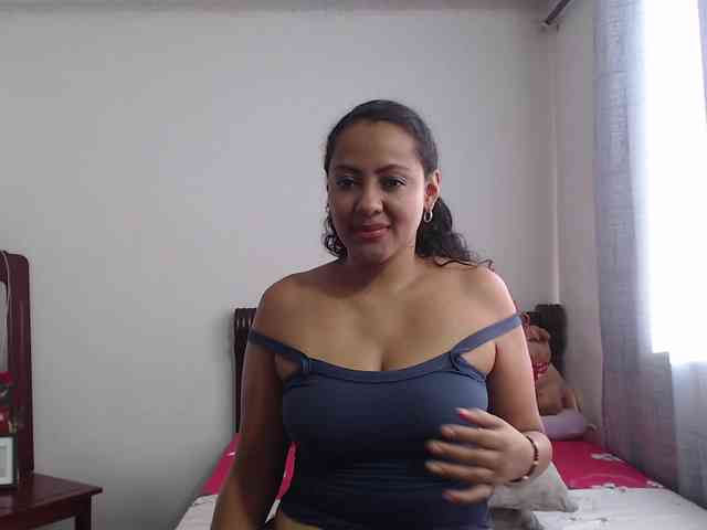 RominaKlein webcam