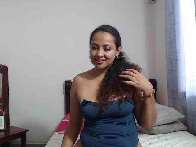 RominaKlein webcam