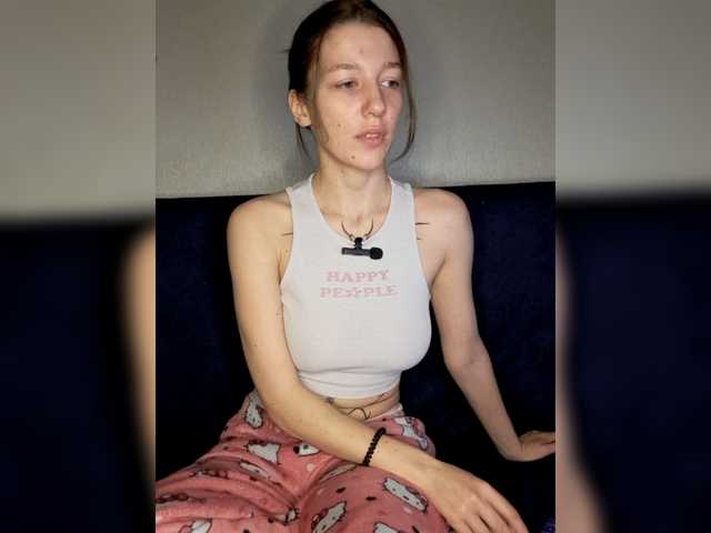 Honey-Devil's BongaCams show and profile