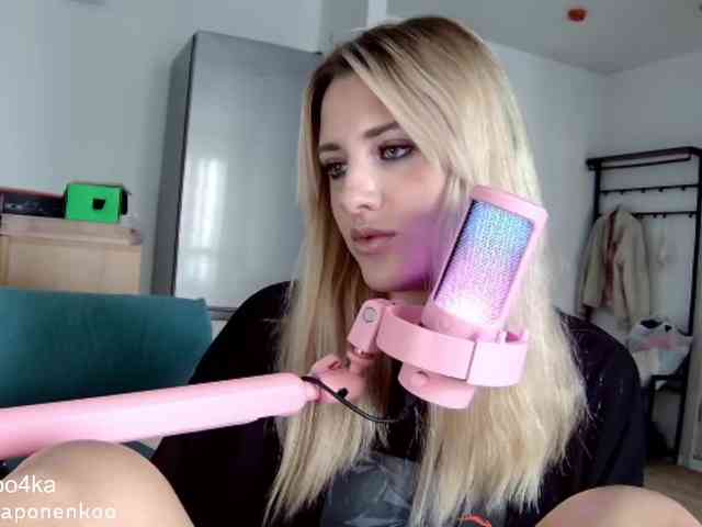 strip chat live MyBellaStone