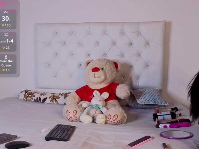 megan-stathan live cam profile