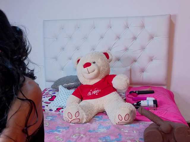 megan-stathan's BongaCams show and profile