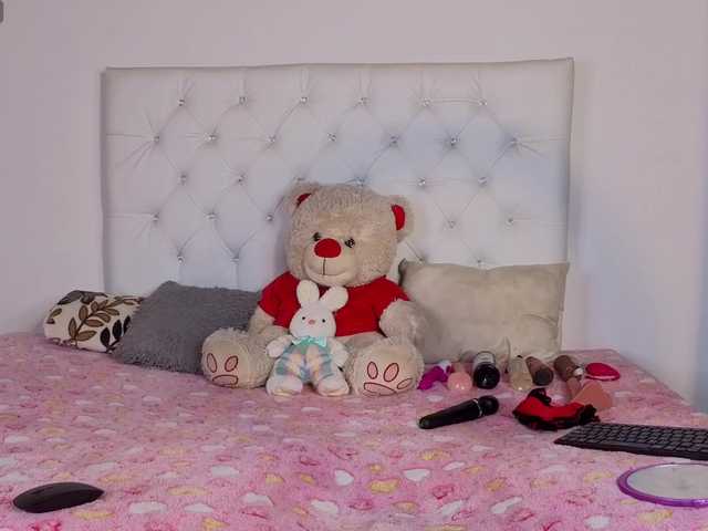 megan-stathan's BongaCams show and profile