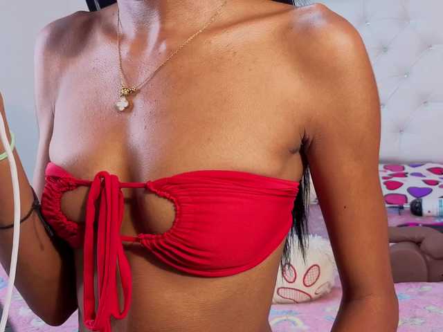 megan-stathan's BongaCams show and profile