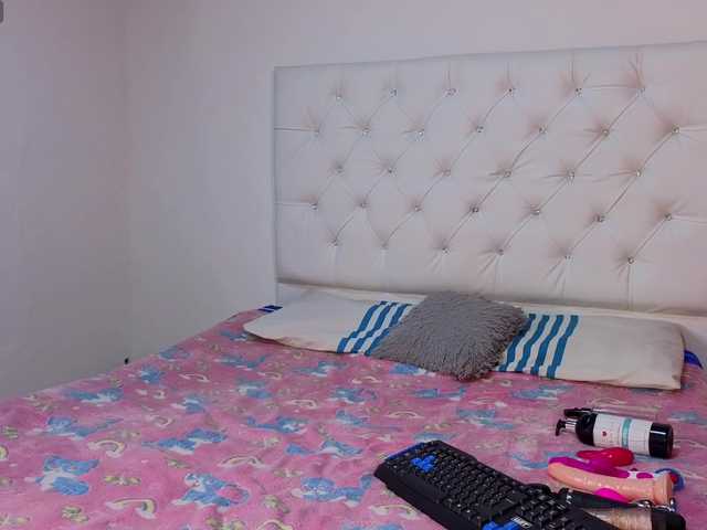 megan-stathan's BongaCams show and profile