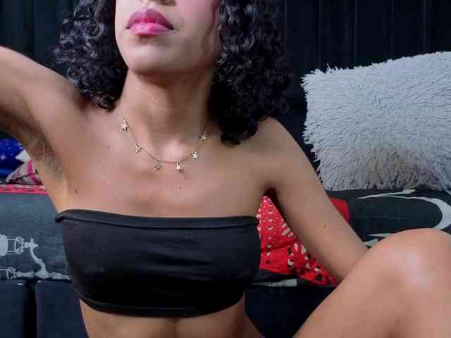 megan-stathan webcam