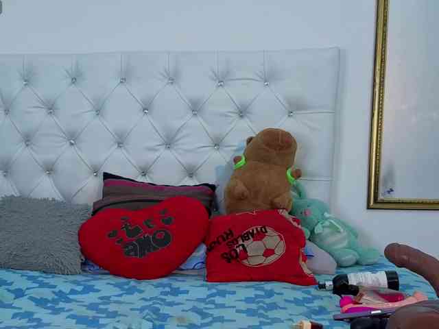 megan-stathan megan-stathan