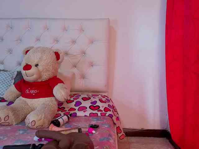 megan-stathan webcam