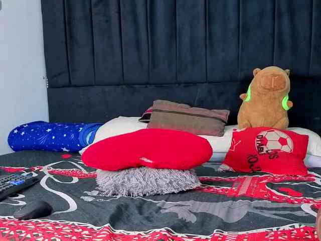 megan-stathan webcam