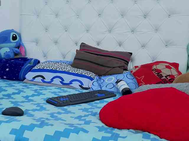 megan-stathan webcam