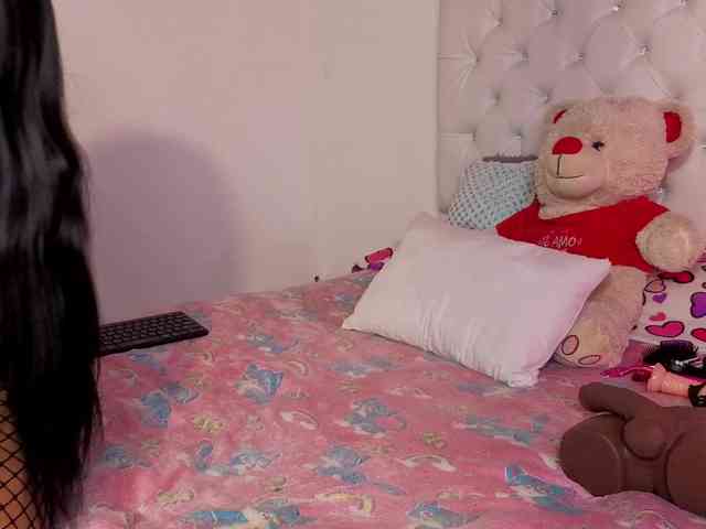 megan-stathan webcam