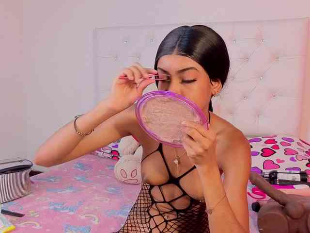 megan-stathan webcam