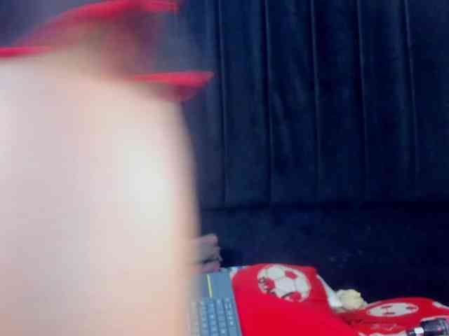 megan-stathan webcam