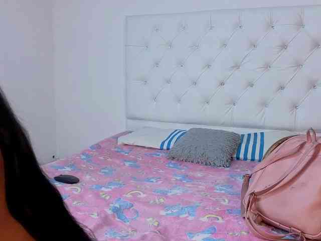 megan-stathan webcam