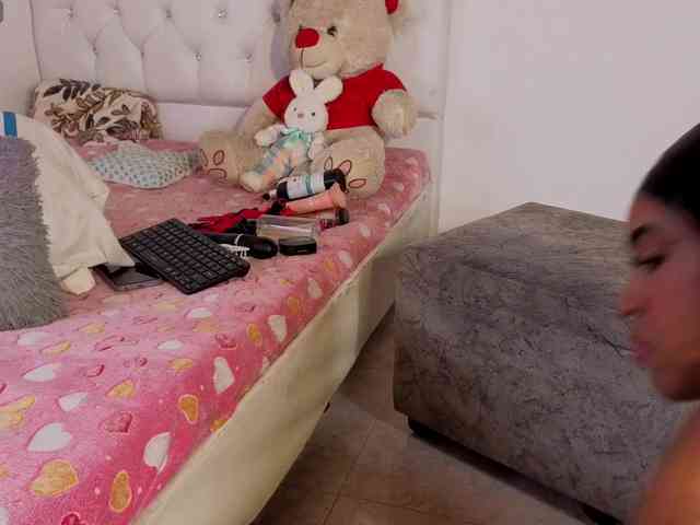 megan-stathan webcam