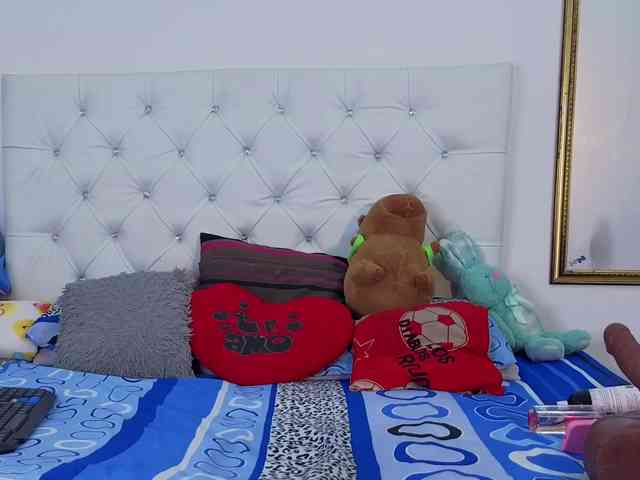 megan-stathan webcam