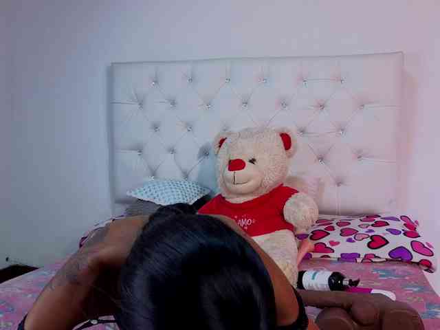 megan-stathan webcam