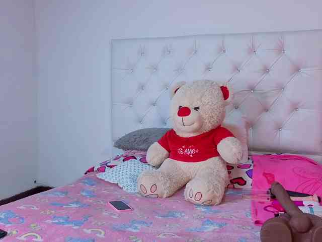 megan-stathan webcam