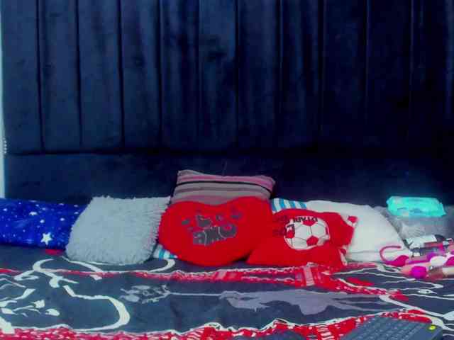 megan-stathan webcam