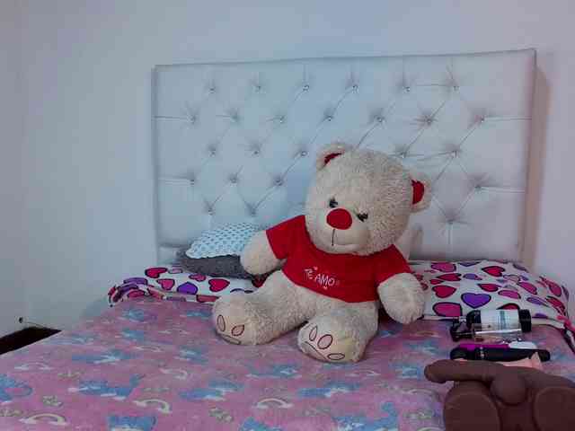 megan-stathan webcam