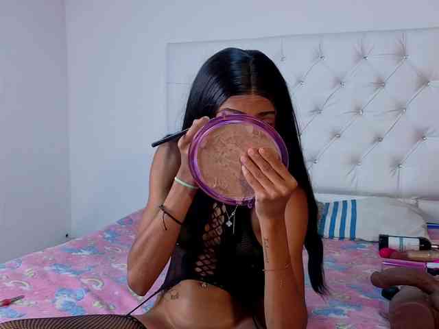 megan-stathan webcam