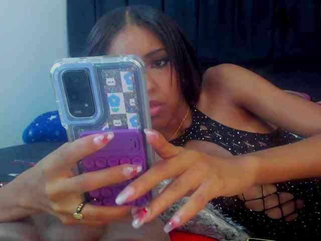 megan-stathan webcam