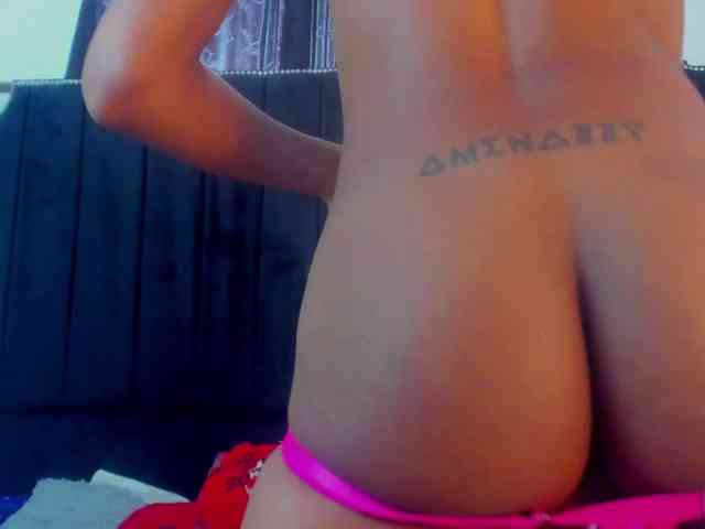 megan-stathan webcam