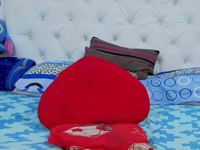 megan-stathan webcam