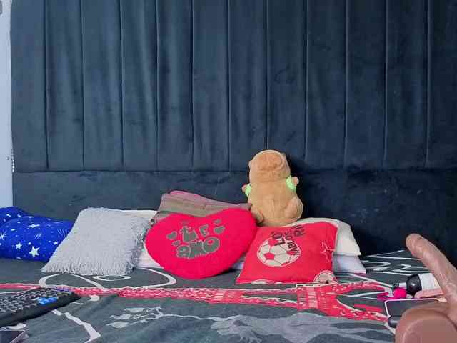 megan-stathan webcam