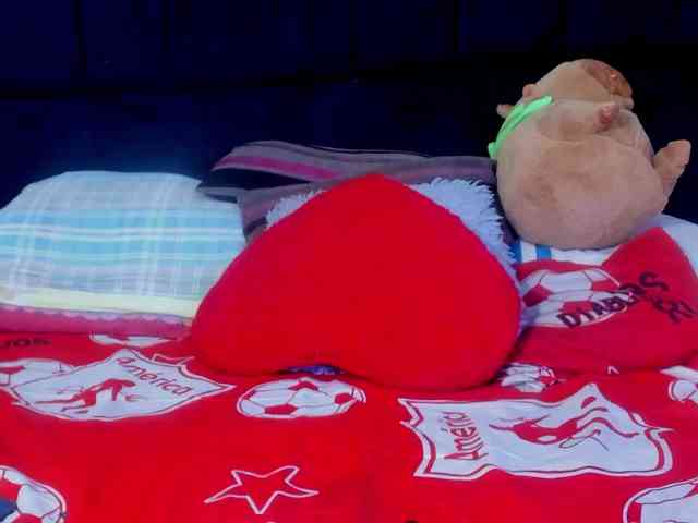 megan-stathan webcam