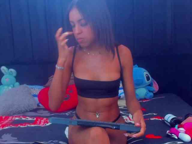 megan-stathan webcam