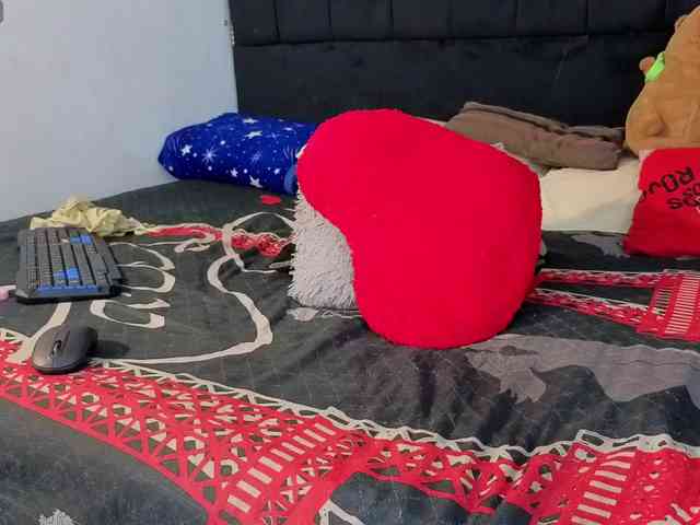 megan-stathan webcam