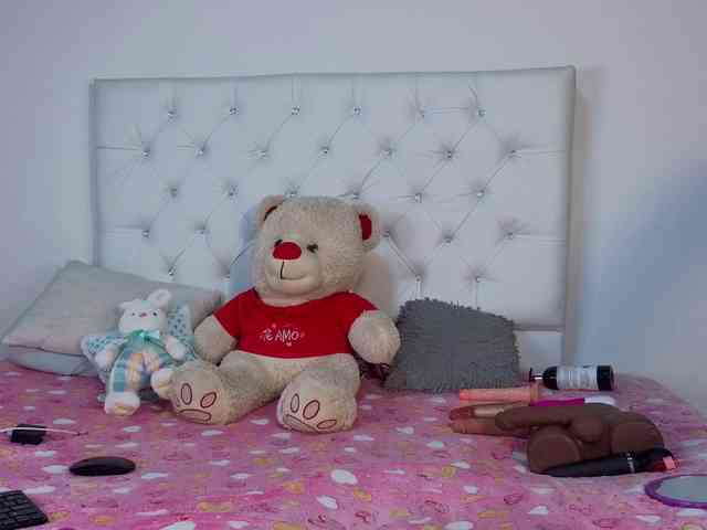 megan-stathan webcam