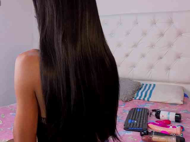 megan-stathan webcam