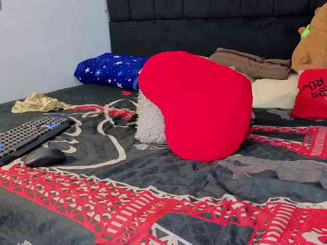 megan-stathan webcam