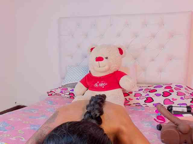 megan-stathan webcam