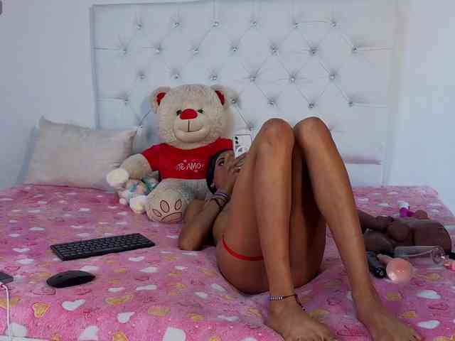 megan-stathan megan-stathan