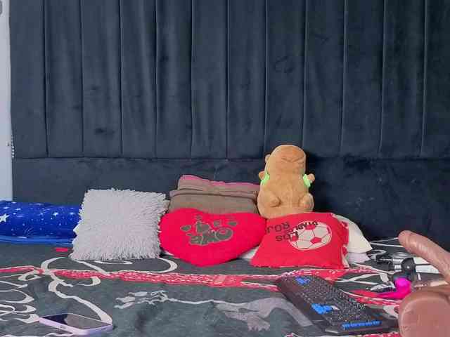 megan-stathan webcam