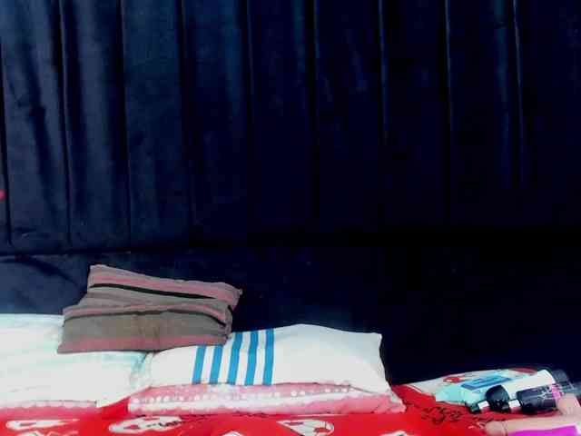 megan-stathan webcam