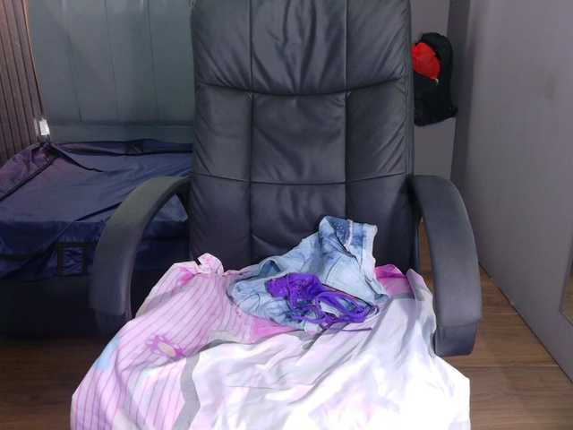 vanessa-7-'s BongaCams show and profile