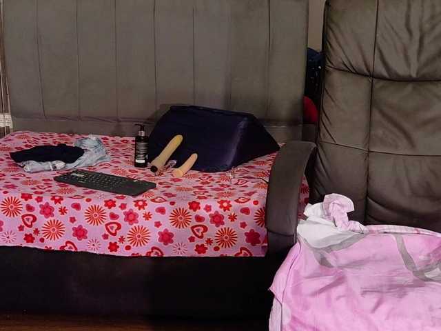 vanessa-7-'s BongaCams show and profile