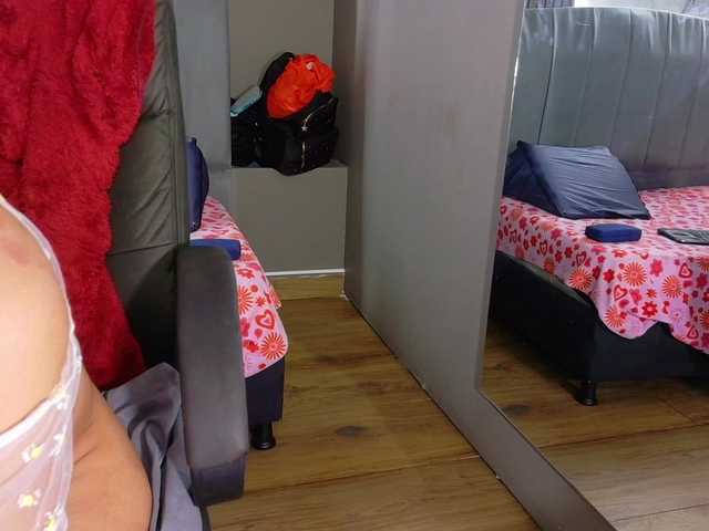 vanessa-7-'s BongaCams show and profile