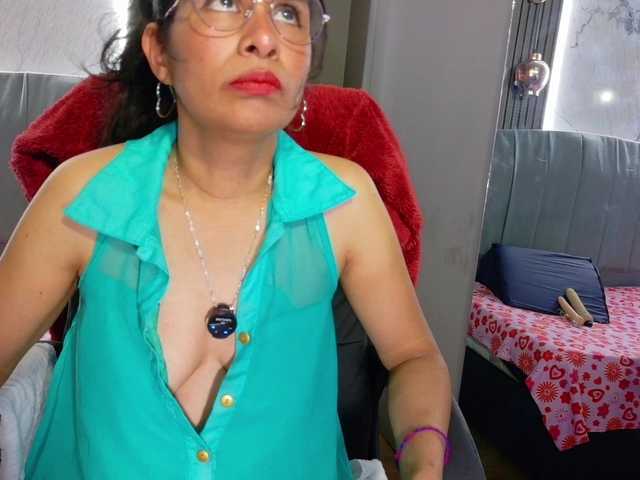 vanessa-7-'s BongaCams show and profile