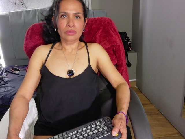 vanessa-7-'s BongaCams show and profile