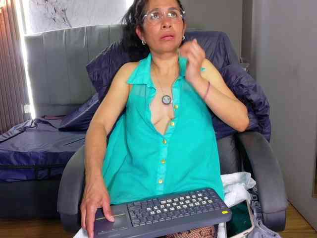 vanessa-7- vanessa-7-