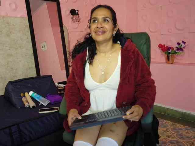 vanessa-7- webcam