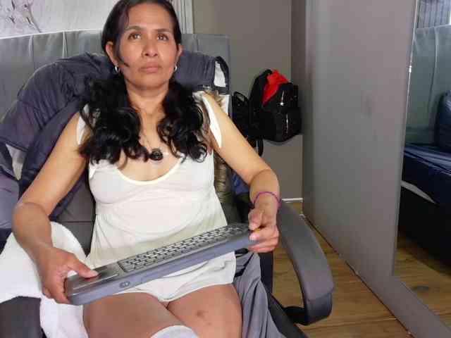 vanessa-7- vanessa-7-