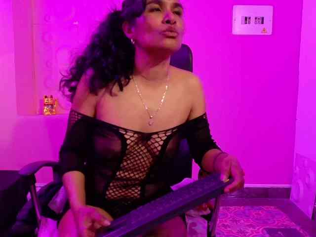 vanessa-7- webcam