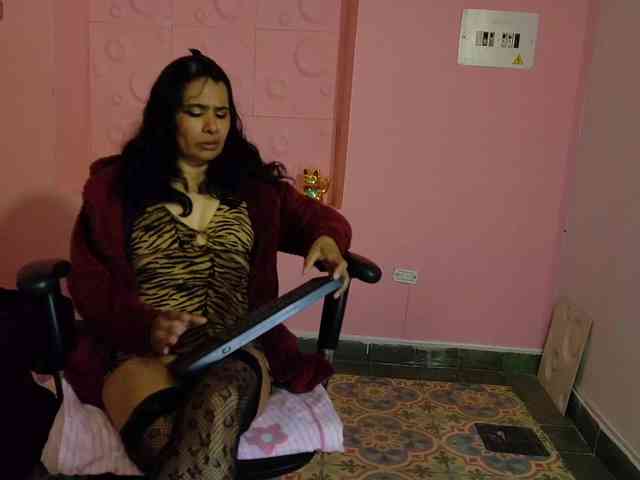 vanessa-7- webcam